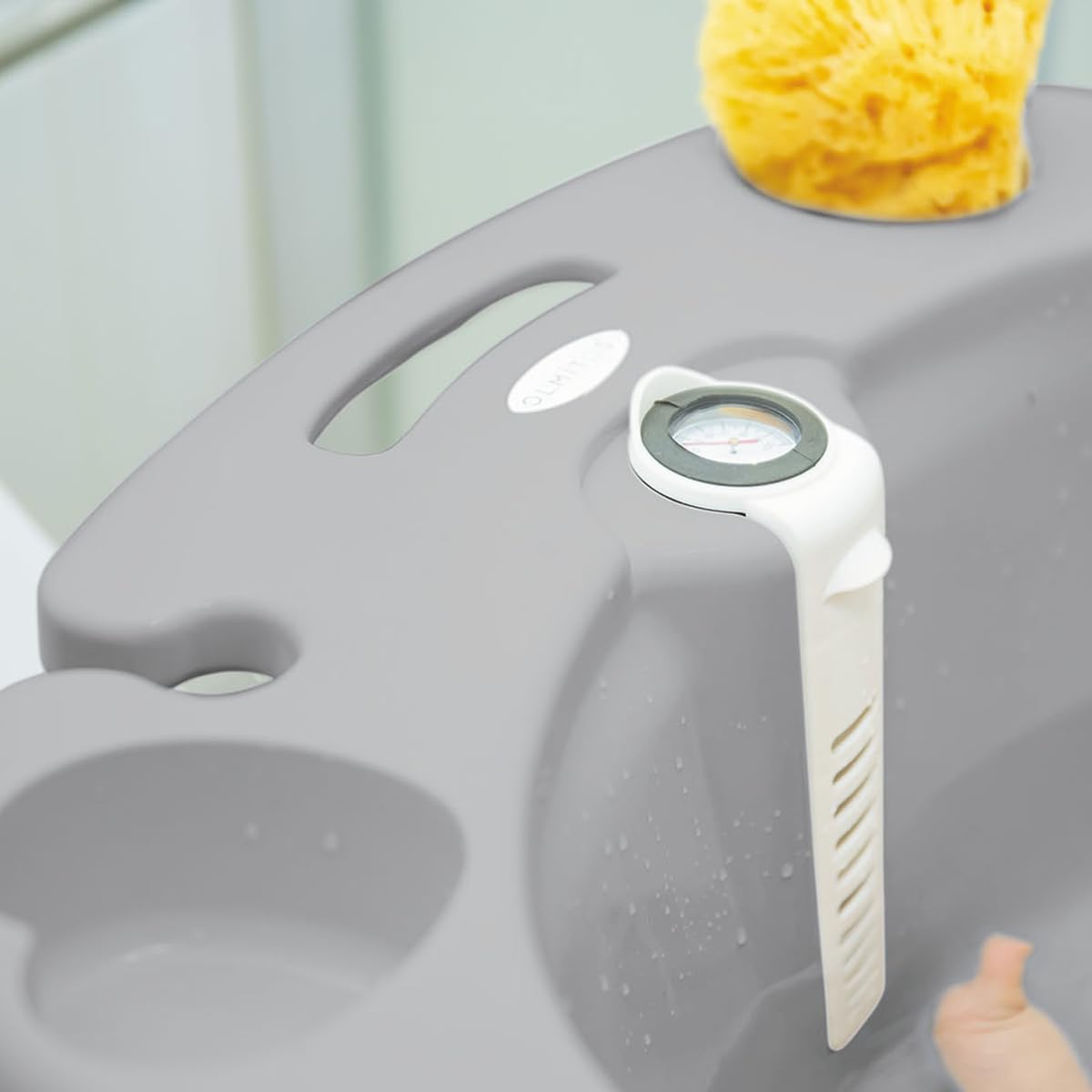 Olmitos - Cubeta Bañera para Bebé con Patas Plegables | Incluye Reductor Antideslizante y Termómetro de Agua, válvula de vaciado y cacito para agua | Desde 0+ Meses (Gris)