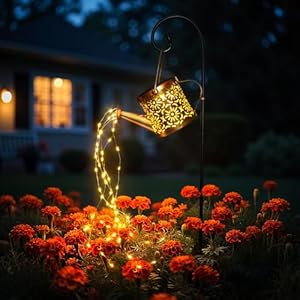 Solar Garden Lights Outdoor Decoration, Metal Solar Watering Can Lights Outdoor Waterproof, Small Patio Light Yard Lawn Pathway Decor, Gardening Gifts for Women Mom Grandma