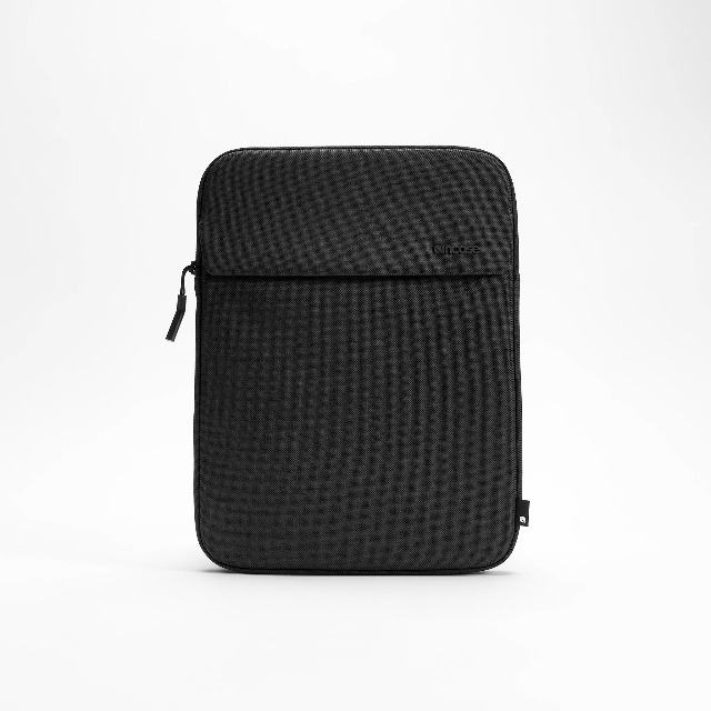 Amazon.com: Incase Crosstown Sleeve with Woolenex – Vertical