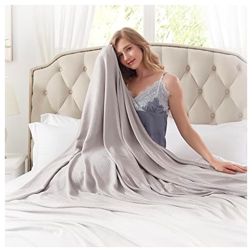 DANGTOP Cooling Blankets, 100% Rayon Derived from Bamboo, Absorbs Body Heat to Keep Cool on Warm Night, Ultra-Cool Lightweight Blanket(79x91 inches, Grey)