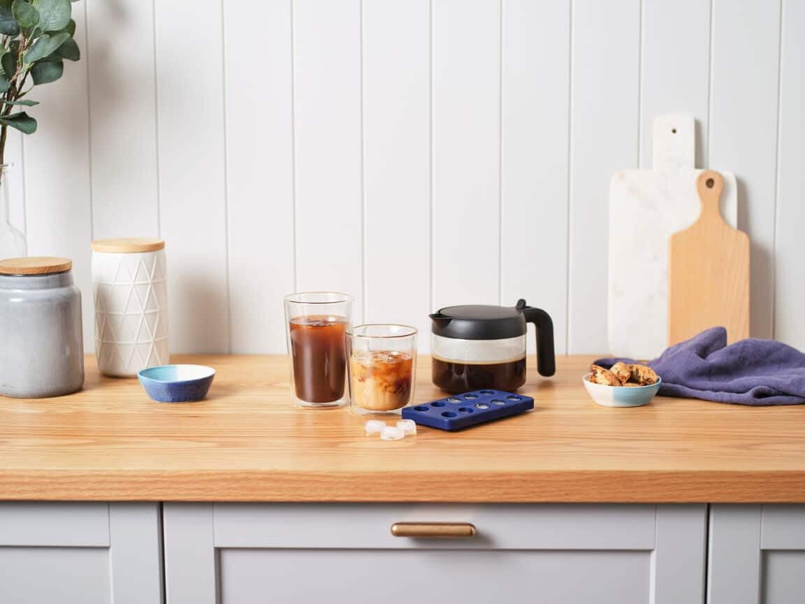 De'Longhi Coffee Pot Accessory, Caraffa di Vetro per Preparare Caffè Direttamente dal Chicco alla Tazza, con Tappo di Plastica, Facile da Maneggiare e Portare in Giro, DLSC021