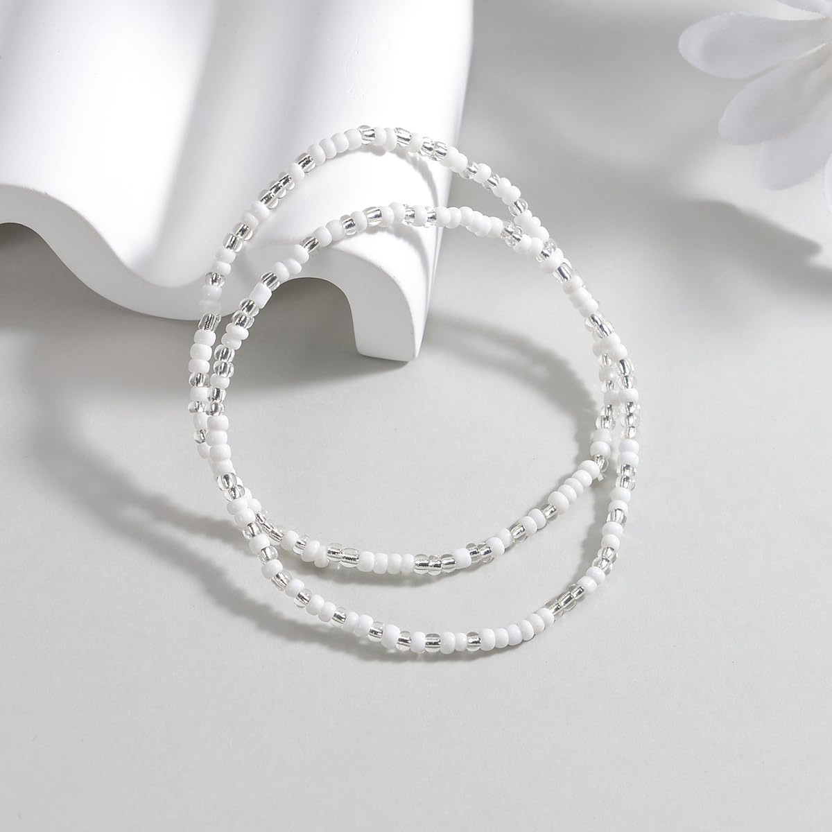Bracciale per Perle Bianche da 4/8PAIR, Bracciale di Perline Colorate Fatte a Mano, Caviglia Boho, Gioielli con Filo Elastico per Abbigliamento da Spiaggia, Accessori Estivi