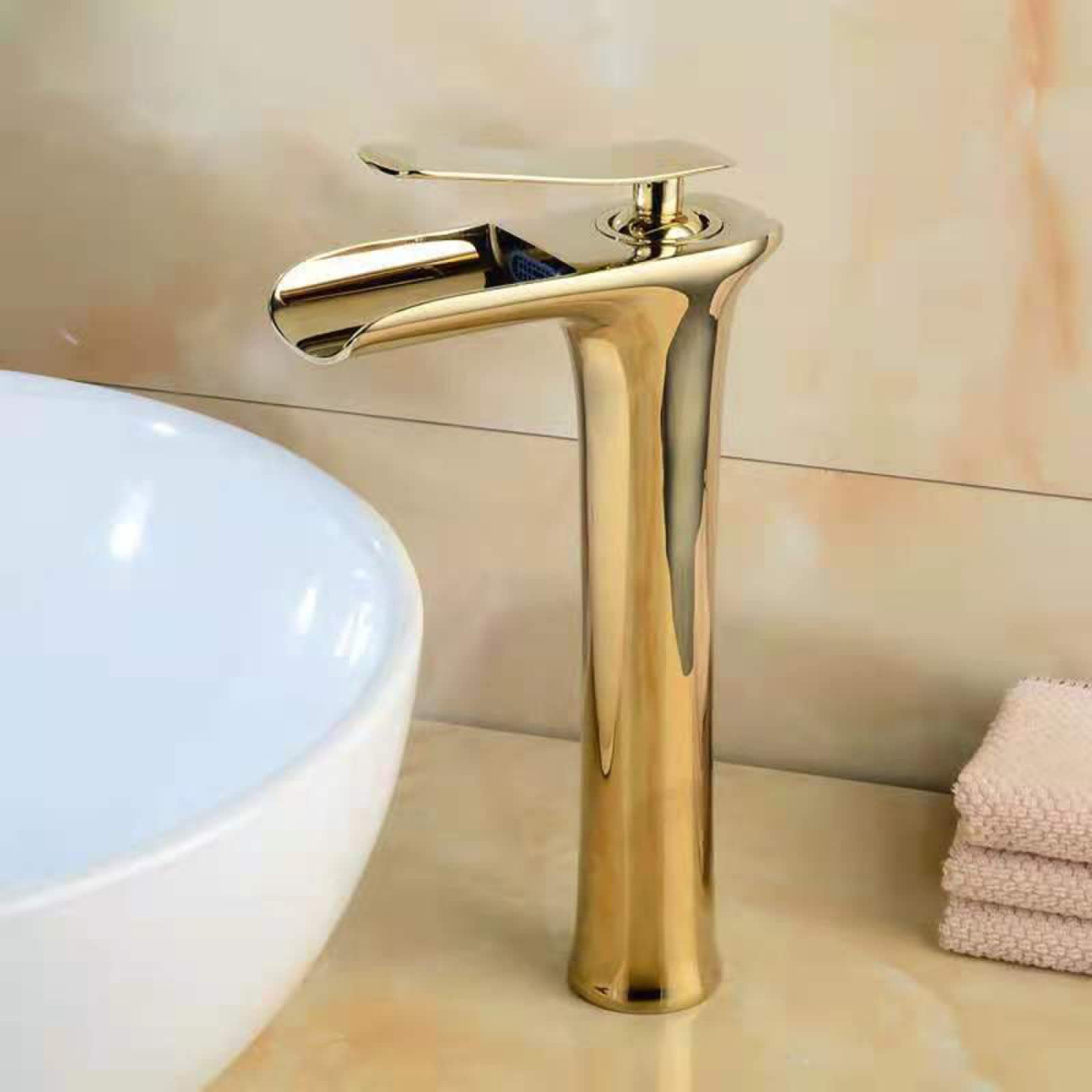 Robinet de lavabo cascade or haut pour éliminer les éclaboussures