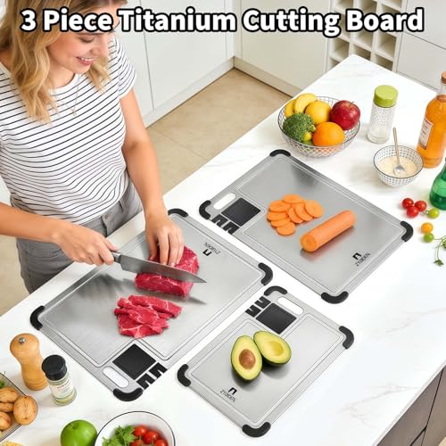 Juego de 3 tablas de cortar cuadradas de titanio con ranuras para jugos miniatura 2