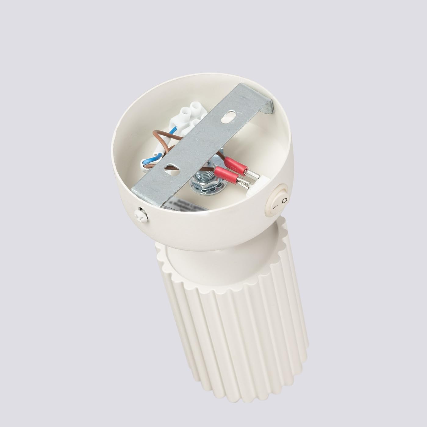SOLLUX lighting Applique Murale - Lampe Murale Intérieure - en Aluminium - 1 Abat-jour avec Interrupteur - 8 x 16 x 16 cm - Karbon Beige