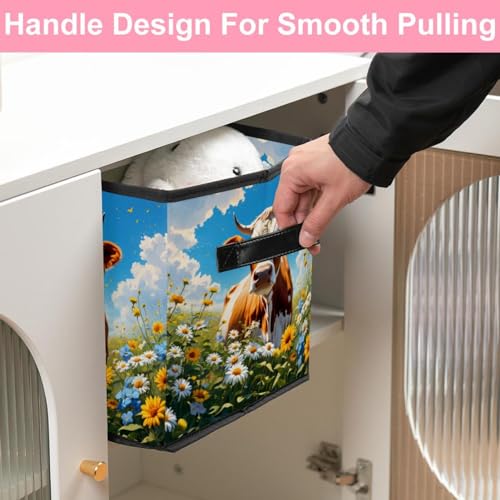 Placard et chambre ordonnés avec la boîte de rangement pliable fleur