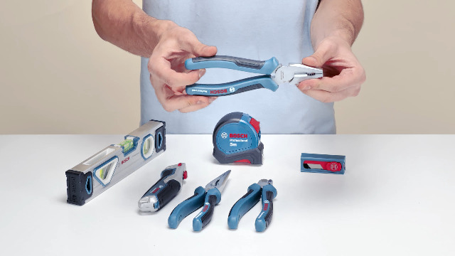 Bosch Professional universeelmes met uittrekbaar mesje en 10-delige mesjesset