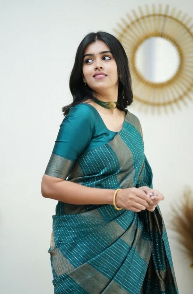 Image of Flosive Women's Present Banarasi Soft Lichi Silk Saree Beautiful Jacquard Rich Pallu Design Work Zari Woven Kanjivaram Silk Style Saree With Soft Lichi Silk Blouse Piece beauty (GREEN).