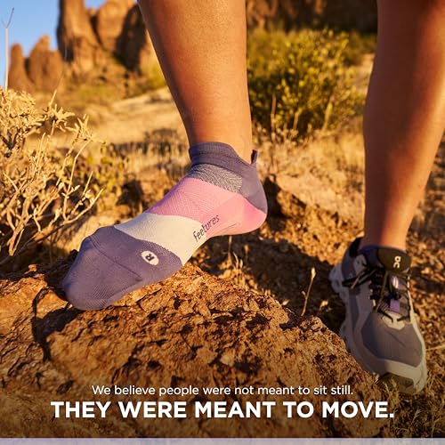 Image of Feetures Elite Light Cushion Mini Crew Sock - Sport Sock with Targeted Compression