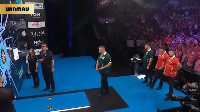 WINMAU Daryl Gurney Édition Spéciale 22g Ensemble de Fléchettes en Tungstène avec Vols et Arbres (Tiges