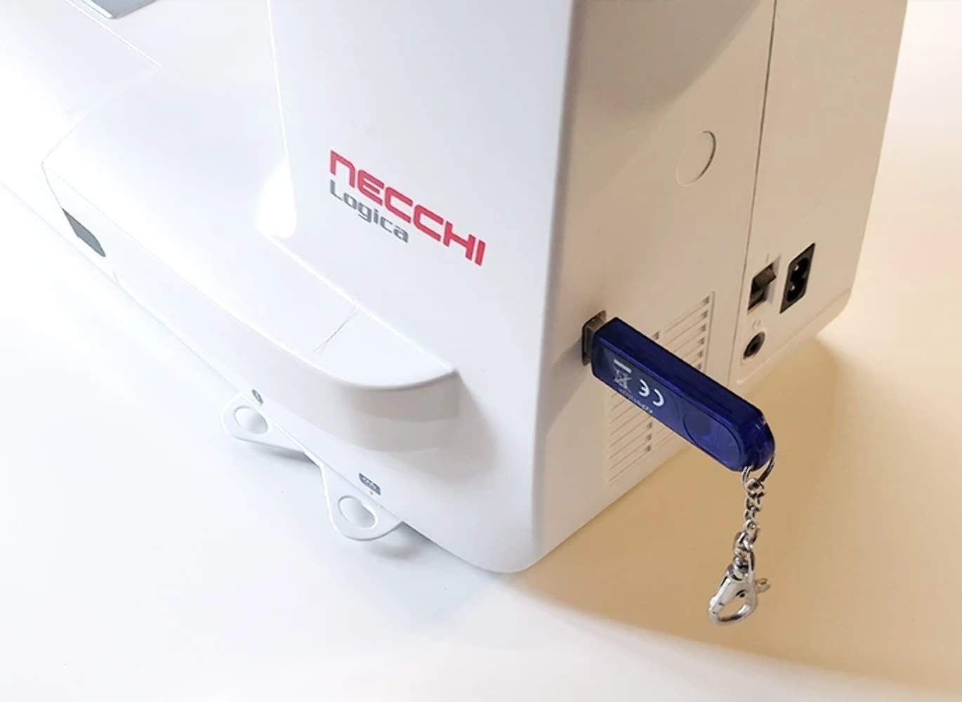 Necchi NCH01AX maszyna do szycia, wewnętrzna odlewana ciśnieniowo aluminium, obudowa ABS, biała, zwykła