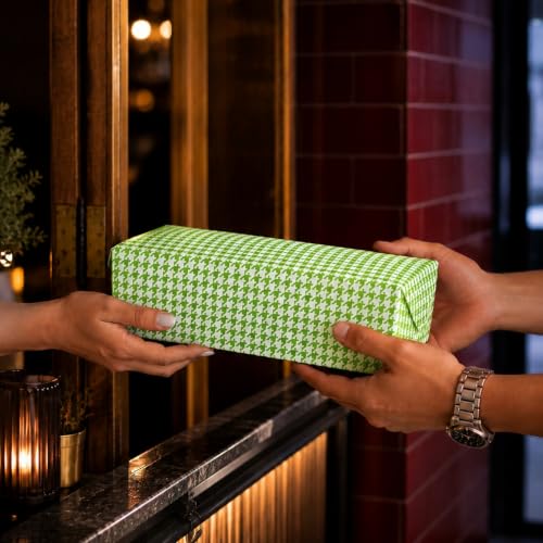 Image of Restaurantware Takeout Box 400 Count 71 Ounces Paper Recyclable Container Disposable Lunch Box Spill-Resistant Food Box Fast Top Design Green