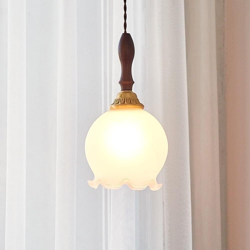 Lámpara colgante de mesita de noche en latón con cristal esmerilado blanco para dormitorio nórdico