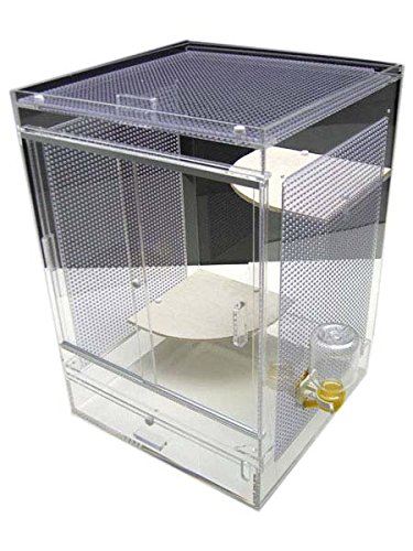アクリルケージ モモンガ仕様 給水ボトルとステッカーがつきます。