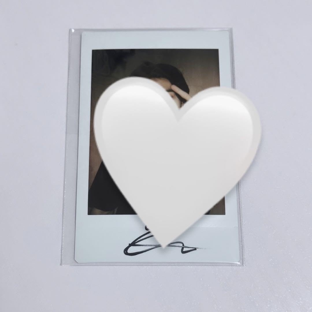 Amazon.co.jp: StrayKids ヒョンジン 直筆サイン入りチェキ ポラロイド 