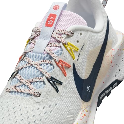 Image of Women's React Pegasus Trail 5 (102 - Summit White /Armory Navy-Football Grey)