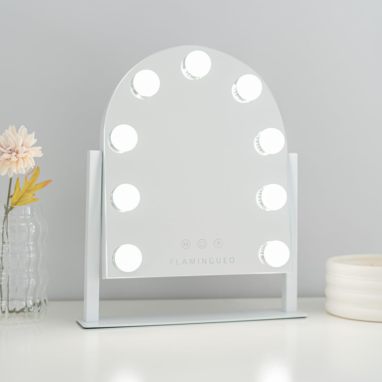 Flamingueo Specchio Trucco con Luci Curvo - 9 LED - 3 Modi di Luce - Intensità Regolabile - Controllo Tattile - Posizione Regolabile - Vanity Mirror - Bianco - 30,5x6x36cm
