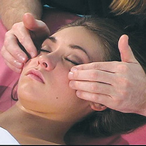 Miniatura 4 de The Ultimate Face, Scalp, Neck & Shoulder Massage DVD. Learn Massage Therapy Techniques from Meade Steadman. Get Training On How To Do Deep Tissue