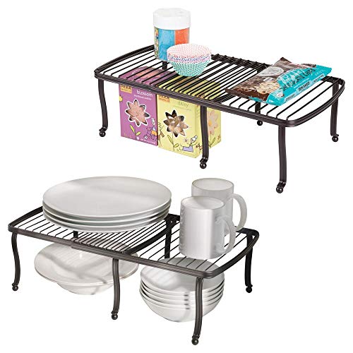 mDesign Estante para platos extensible – Ingenioso almacenaje de cocina para platos y tazas – Duplica el espacio - Platero adaptable a los armarios – Color: Bronce - Paquete de 2