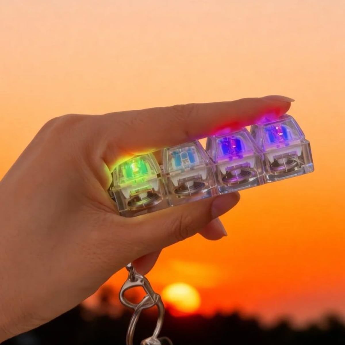 Jouet Fidget Clavier Porte-clés – 4 Boutons Clicky LED – Anti-stress – Alliage + Plastique – Pour Tous