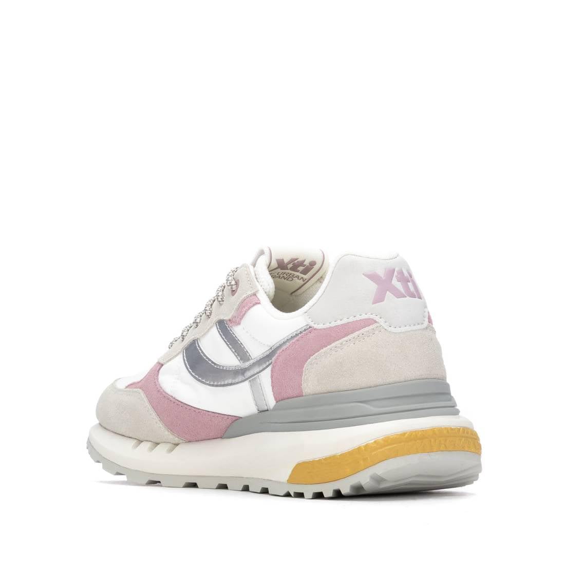 XTI - Sneakers Kobiety - Wygodne i wszechstronne obuwie – moda casualowa