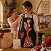 Imagen de IllustrArte Delantal Cocina Mujer Flamenca Pepa Negro 78 x 65 cm