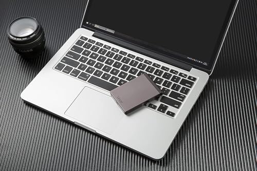 Image of Lexar Portable SSD External 1TB, 550MB /s Read & 400MB /s Write, USB 3.2, Gen 1, Type-C Portable SSD, PS5 & PS4 Compatible, External SSD with 3 Year Manufacturer's Warranty, SL200
