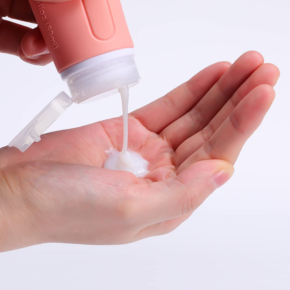Siliconen reisflessen, 4 stuks 60 ml lekvrije knijphervulbare draagbare lege reisflessen Accessoires containers voor toiletartikelen Shampoo Conditioner Lotion, BPA-vrij en TSA-goedgekeurd