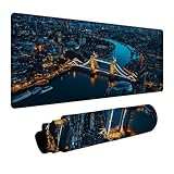 【GRAND TAPIS DE SOURIS】 : Ce grand tapis de souris offre une large surface de contact, vous permettant de placer confortablement votre clavier et votre souris sur votre bureau, tout en protégeant et en embellissant votre espace de travail