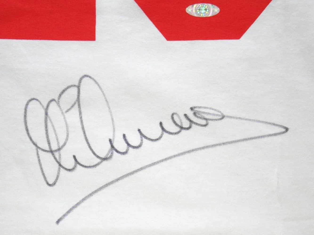 Amazon.co.jp: マイケル・オーウェン 直筆 サイン 入り ユニフォーム