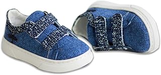 حذاء رياضي عصري من الدينيم مزين بأشرطة جليتر للأطفال، لون أزرق وأبيض
