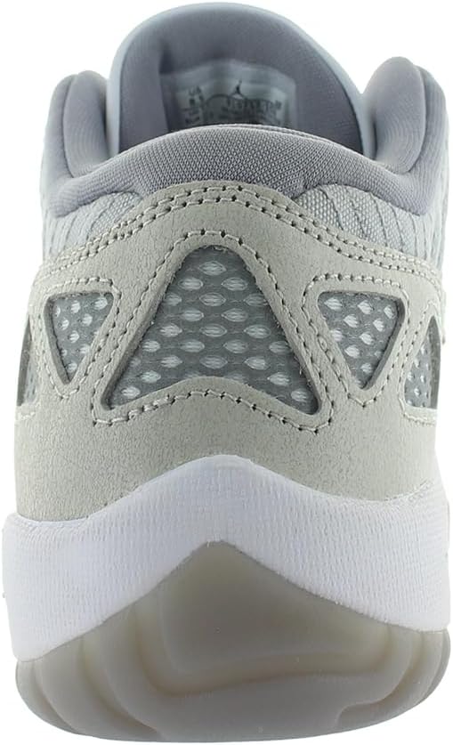 NIKE Men's Air Jordan 11 Retro Low Basketball Shoe, Black