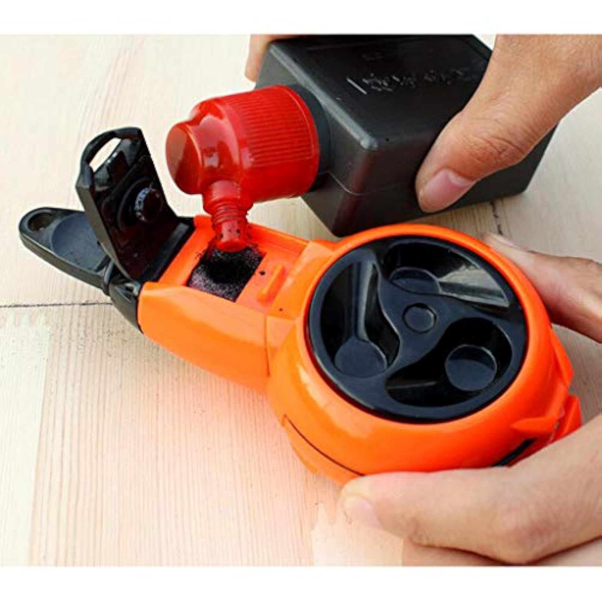 Carpentry Marking Tool with Automatic Rewind