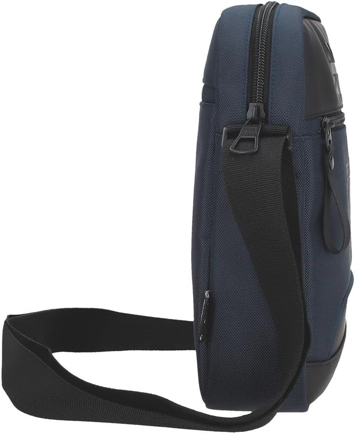 Pepe Jeans Men's Bromley luggage messenger bag