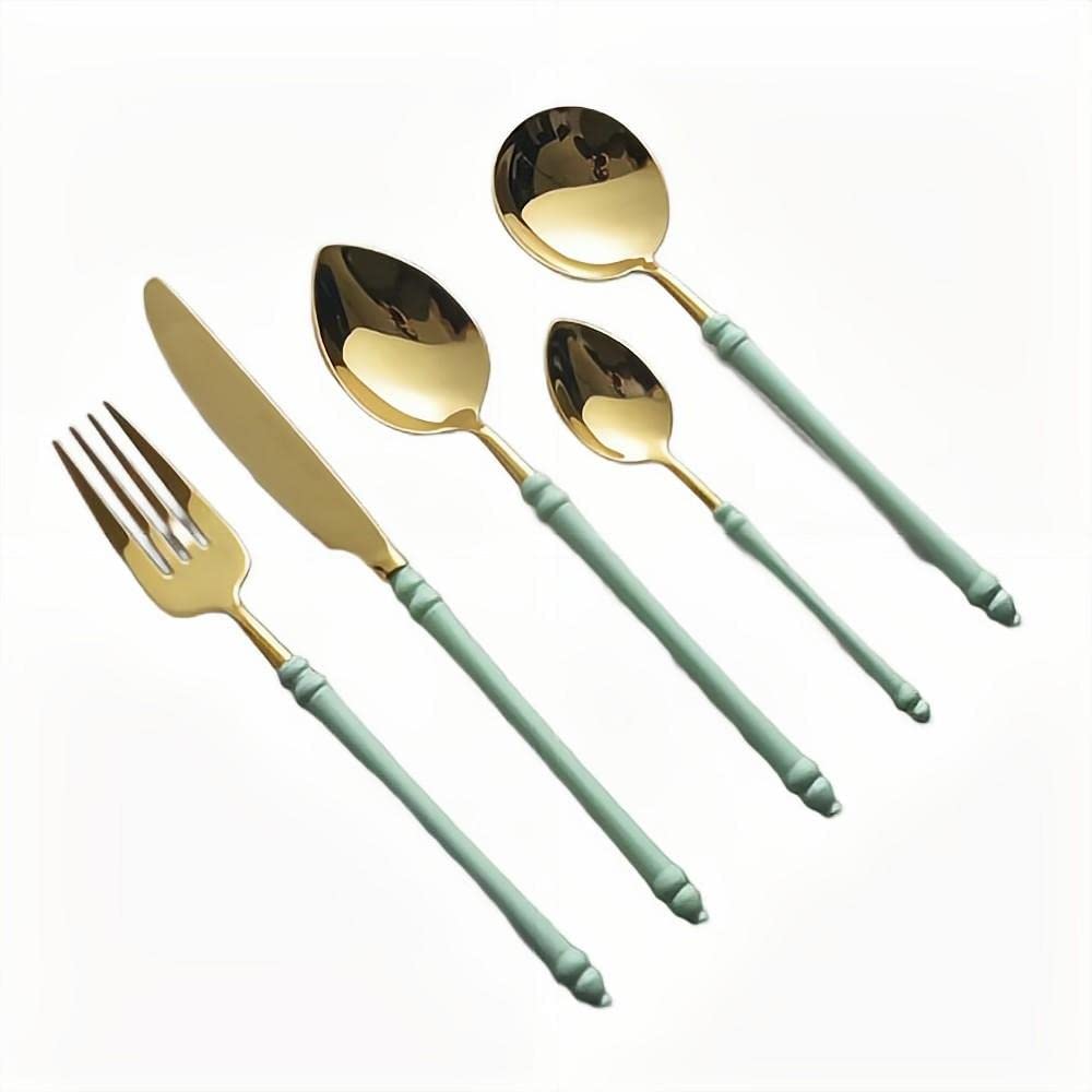 Ensemble de couverts durables pour remplacer la vaisselle fragile