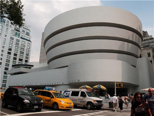 Amazon.co.jp: Solomon R。Guggenheim Museum光沢ポスター写真