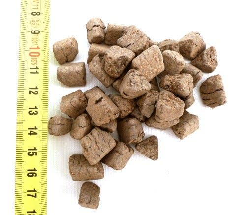 Japanisches Biogold-Original, NPK 4-5-4 (900 g), körniger Sommerdünger für Bonsai