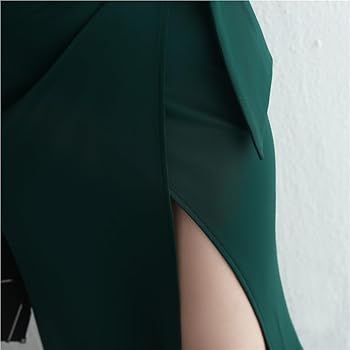 Amazon.com: Women Emerald Green Prom Dresses Elegant Sleeveless V Neck  Formal Evening Gown Classic Satin Long Dress(Small) : Clothing, Shoes &  Jewelry