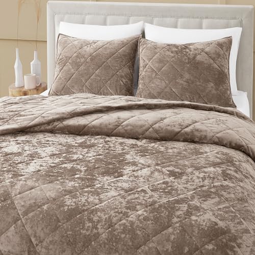 Image of Wonderful Luxury Velvet Brown Quilt Set King, Diamond Stitch Pattern Bedding, Lightweight Ultra-Soft Skin-Friendly, All-Season, Versatile as Comforter /Bedspread for Adults Teens Kids Bedroom,106 inchx94 inch