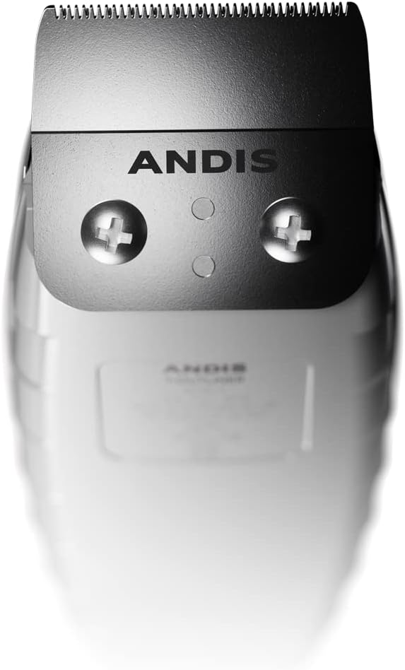 Andis Outliner II Trimmer blade close-up