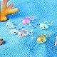 Sarini 50 Stück Mini-Haie aus Kunstharz,kleine leuchtende Haie,die im Dunkeln leuchten,Mini-Dinosaurier für Geburtstagspartys,Miniatur-Landschaft,Heimdekoration