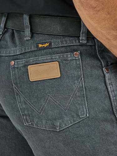 Image of Wrangler Men's Retro Slim Fit Straight Leg Jean
