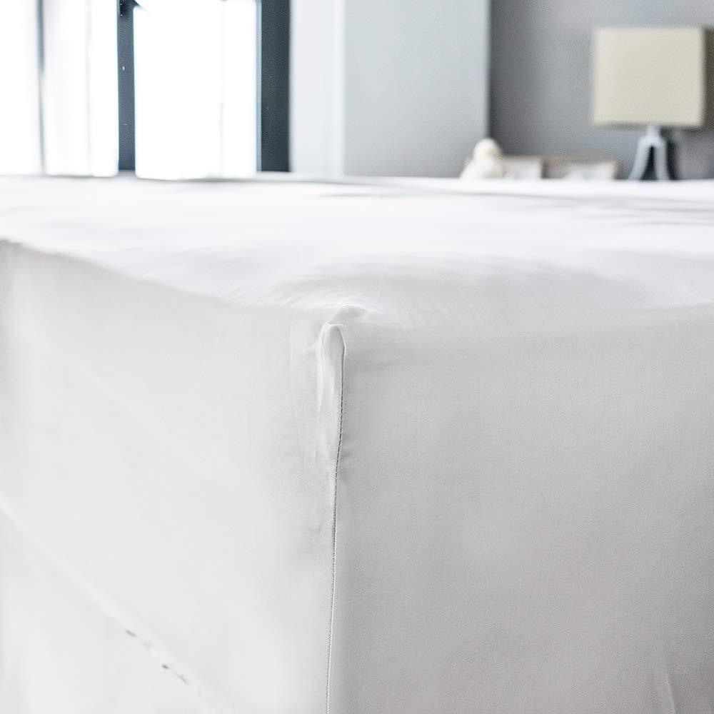 Lisbon - Lenzuolo con angoli per letto matrimoniale, in cotone egiziano a 300 fili, 135 x 200 cm, colore: Bianco