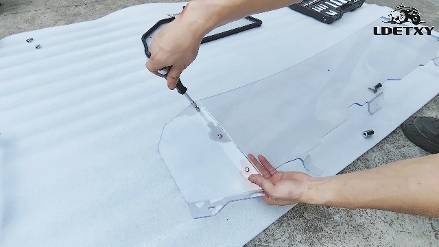 ELJD★ ウイング Amazon.com: 4 Slotted Track Polished Batwing Fairing