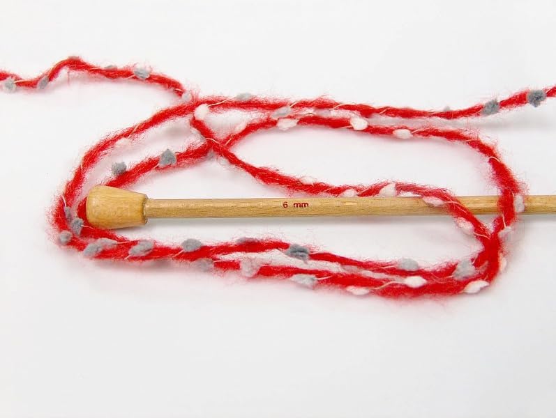 Miniatura 3 de Alpaca Punto - Hilo de punto voluminoso rojo, gris y blanco, 1.76 onzas (1.76 oz), 87 yardas (262.5 ft)