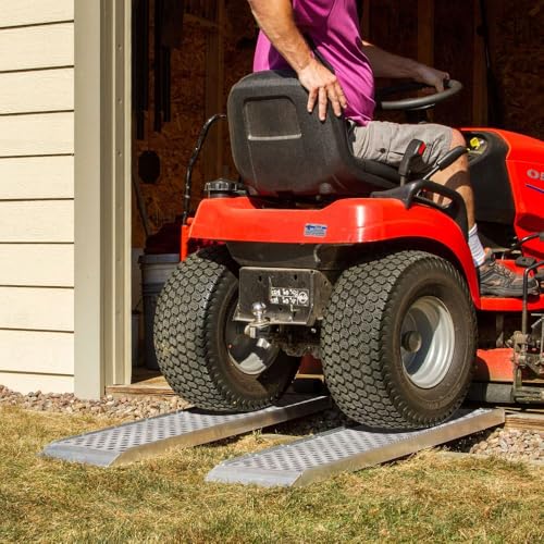 Guardian S-4812-1500-P Dual Runner Shed Ramps with Punch Plate Surface - 12