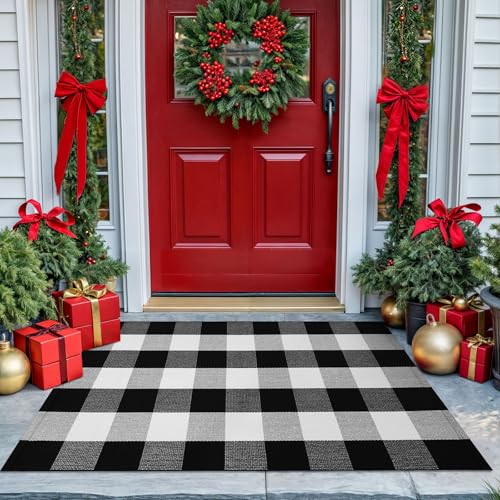 KOZYFLY Buffalo Plaid Area Rugs 27.5x43 Inches Black and White Checkered Rug Washable Front Door Mat Hand Woven Cotton Outdoor Rug Small Rug for Front Porch Kitchen Entryway Patio Bathroom