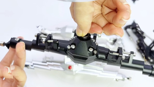 Amazon.com: Axle Set CNC Billet Machined Upgrades for Vanquish