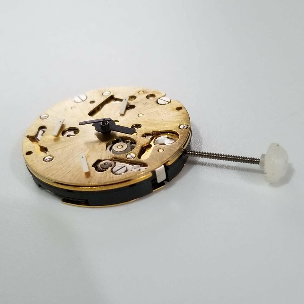 3-Hand Watch Movement with Data Window at 3 for Watchmakers
