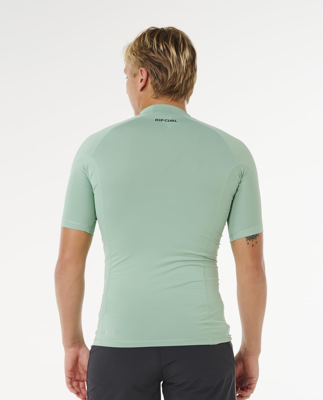 Rip Curl Waves UPF 50 Performance Short Sleeve Rashguard Maillot dermoprotecteur Homme